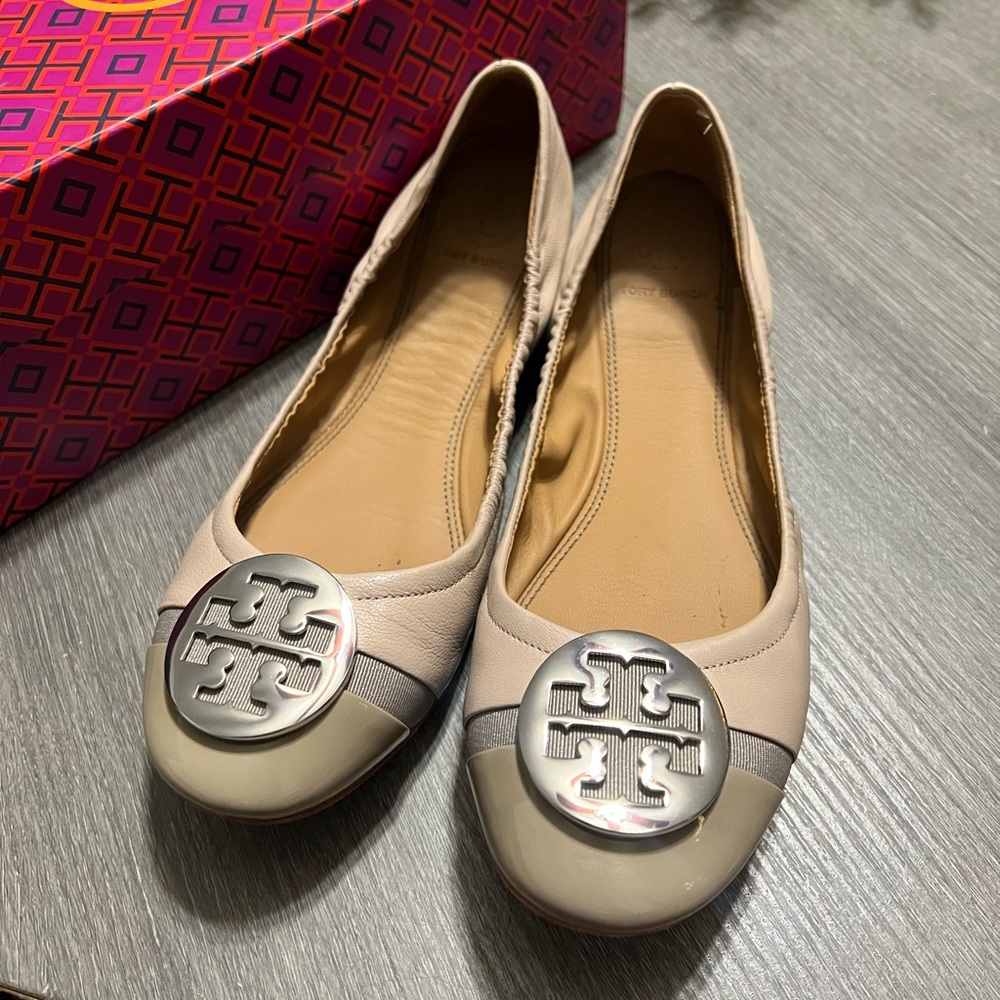 MINNIE CAP-TOE BALLET NAPPA LEATHER/ PATENT LEATHER